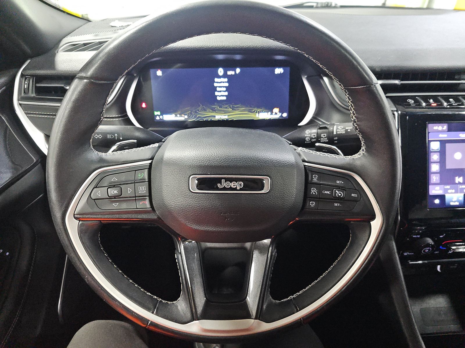 2022 Jeep Grand Cherokee Altitude AWD