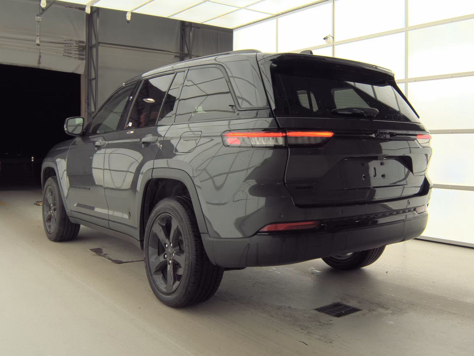 2022 Jeep Grand Cherokee Altitude AWD