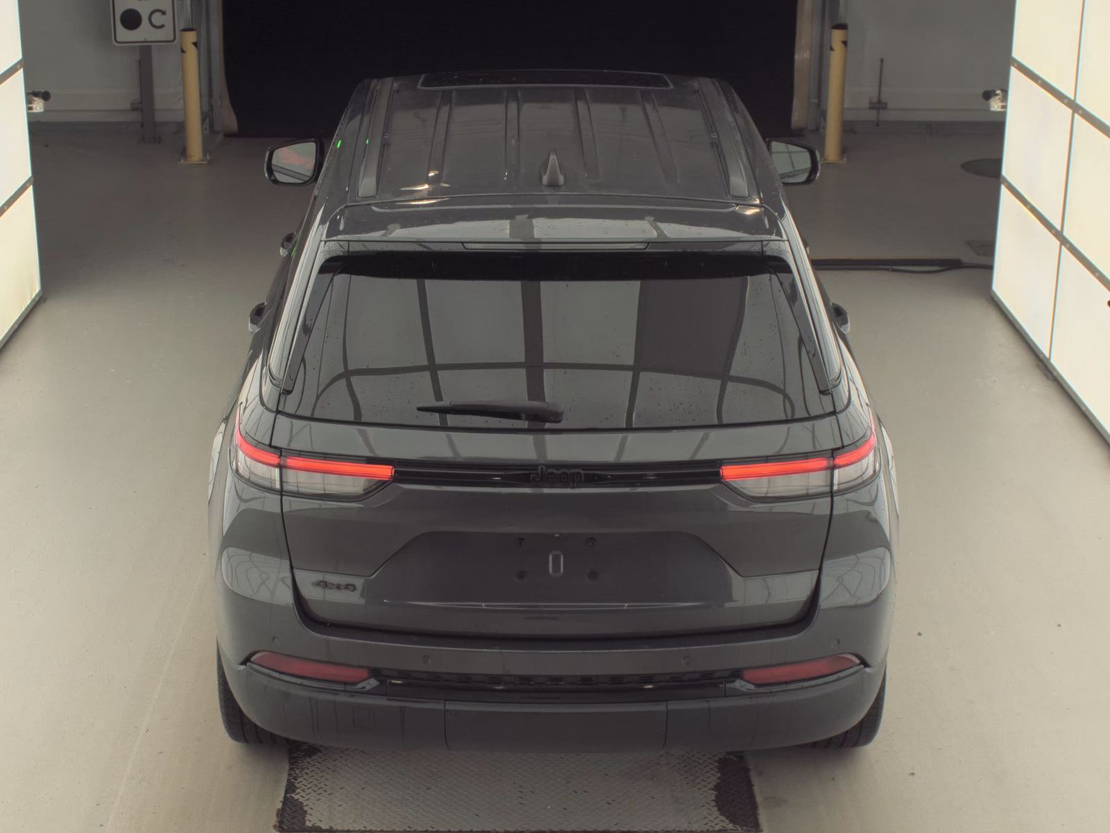 2022 Jeep Grand Cherokee Altitude AWD