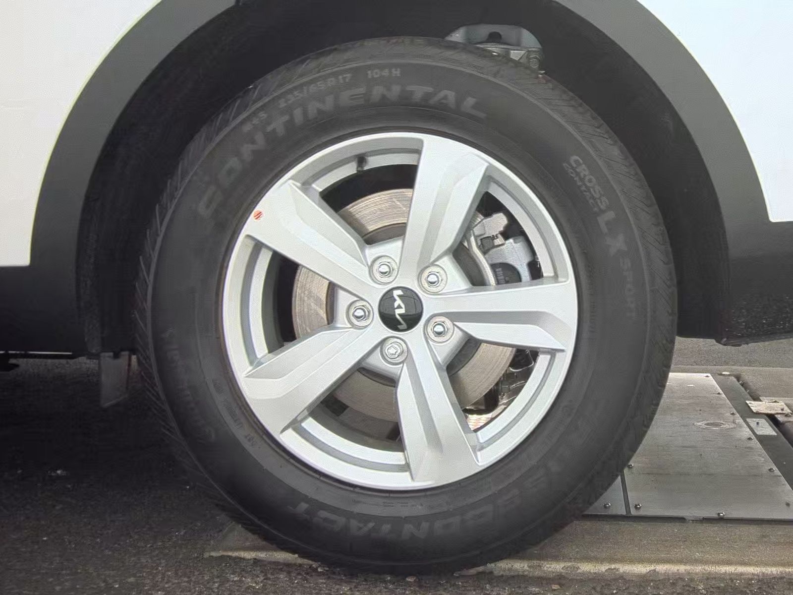 2025 Kia Sorento LX FWD