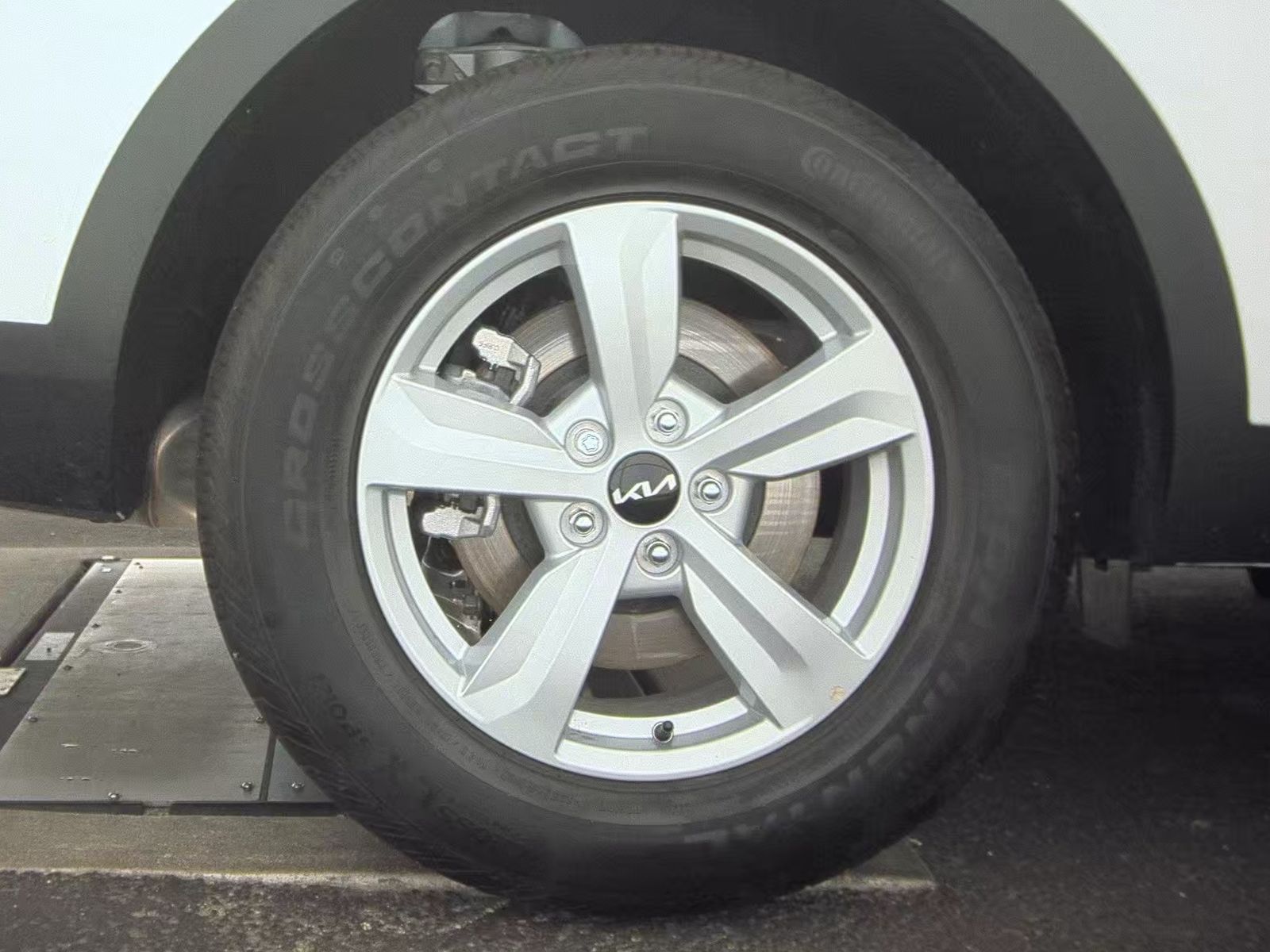 2025 Kia Sorento LX FWD