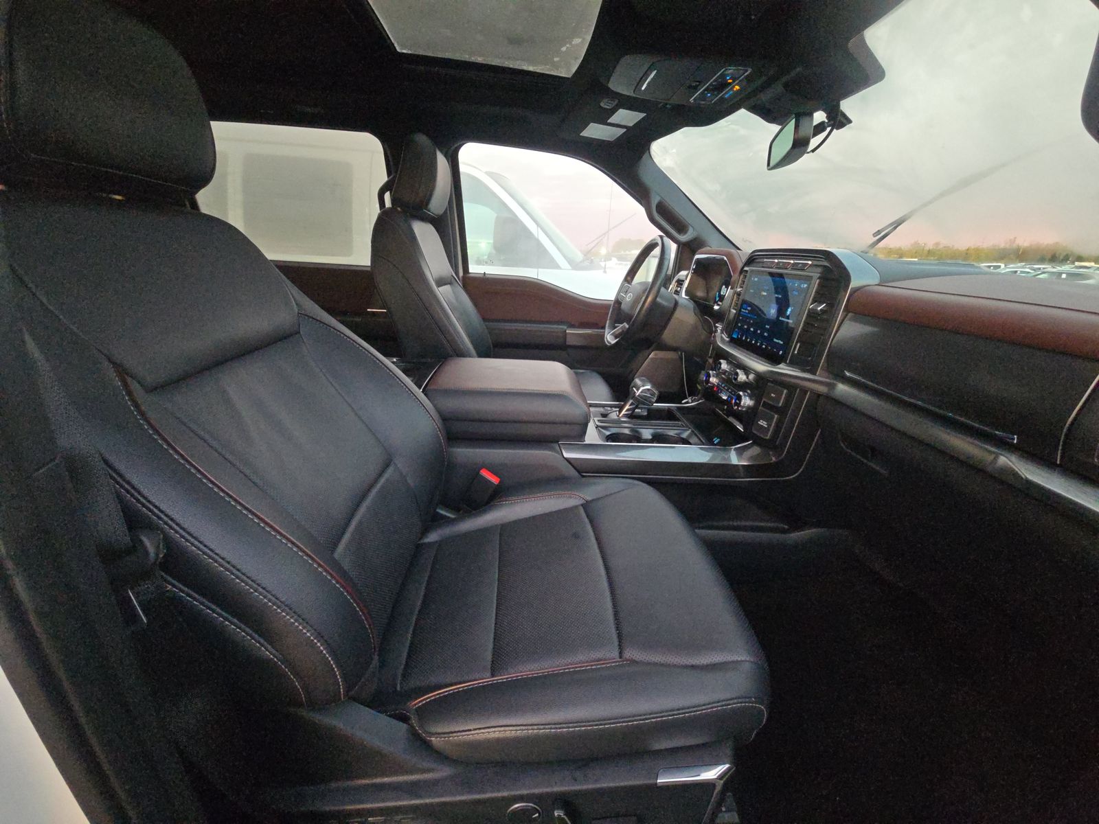 2023 Ford F-150 Lariat AWD