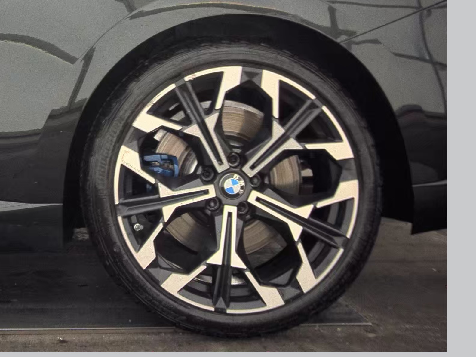 2025 BMW 2 Series M240i xDrive AWD