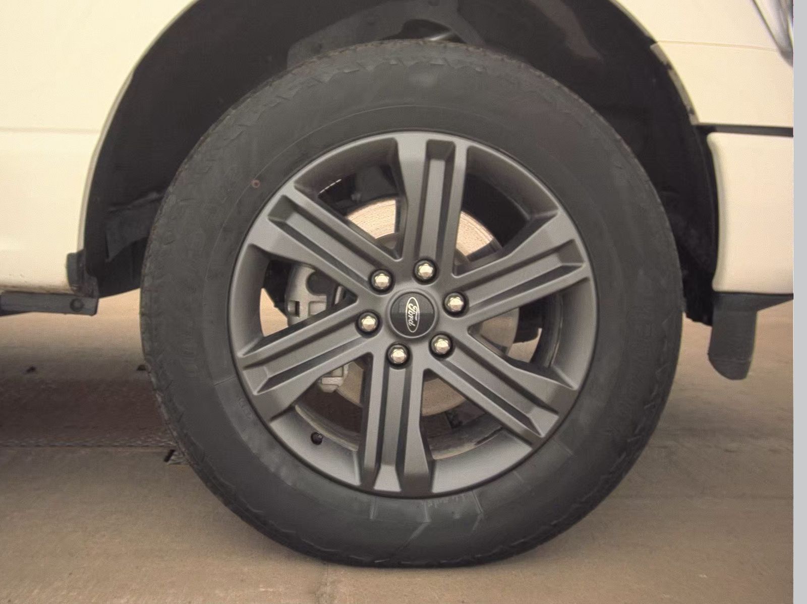 2023 Ford F-150 Lariat AWD