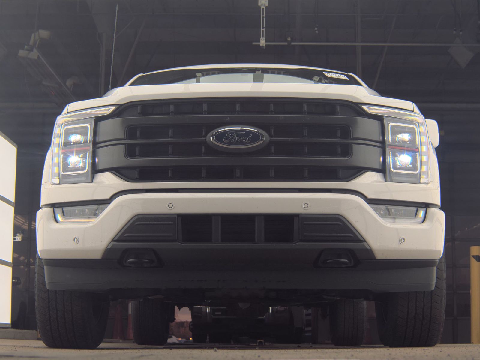 2023 Ford F-150 Lariat AWD