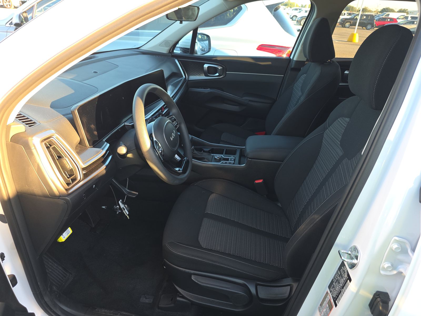 2025 Kia Sorento LX FWD