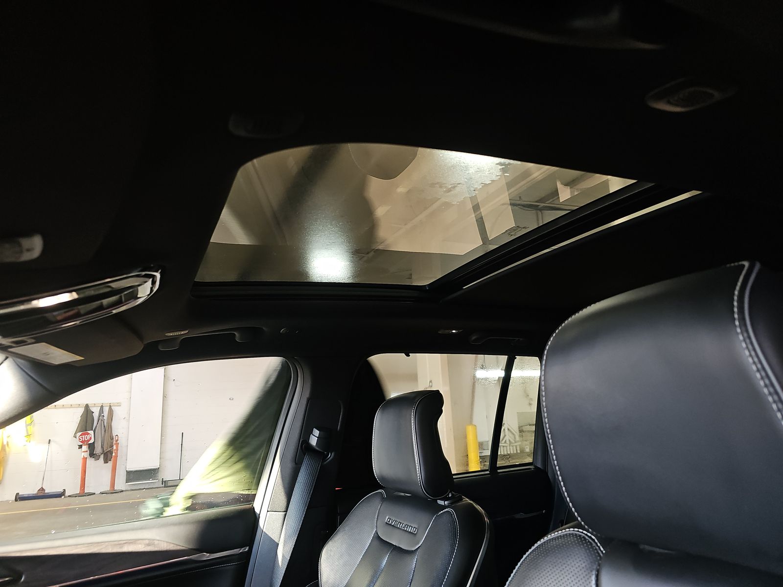 2022 Jeep Grand Cherokee Overland AWD