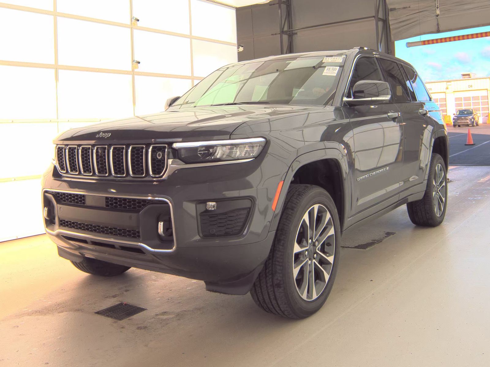 2022 Jeep Grand Cherokee Overland AWD