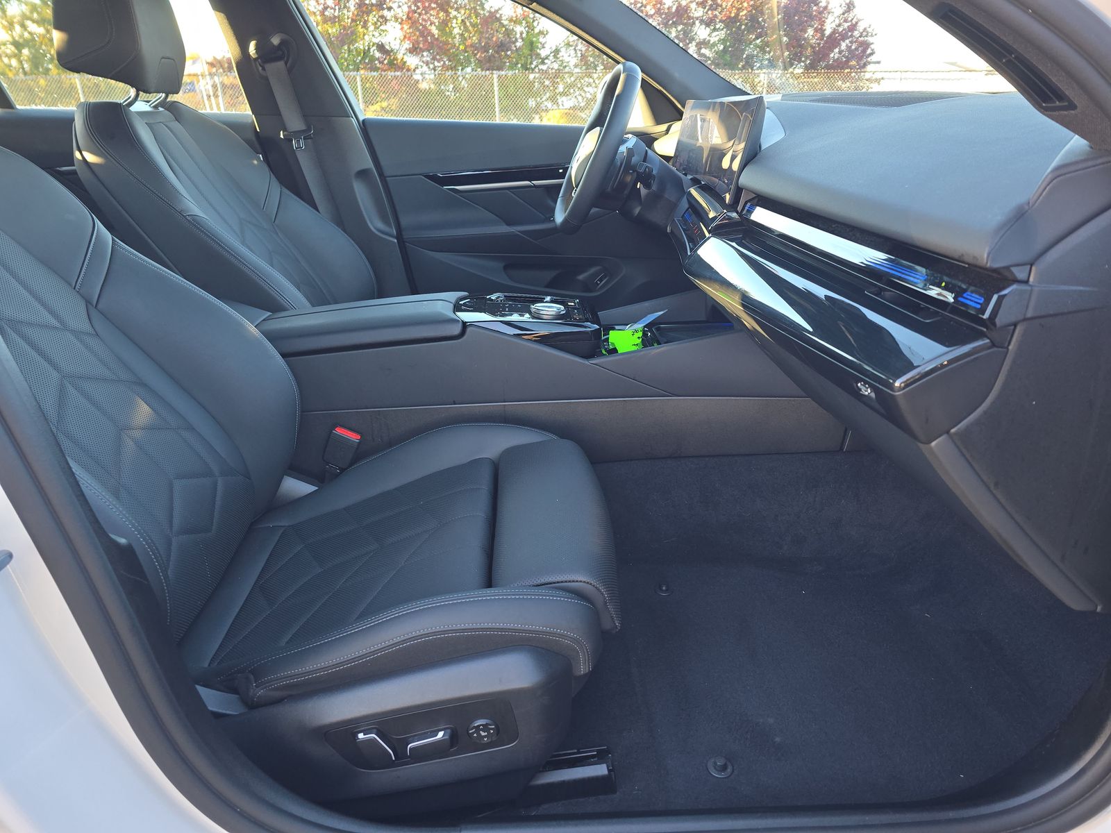 2025 BMW 5 Series 530i xDrive AWD