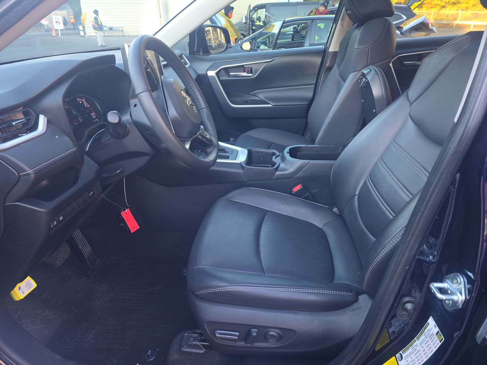 2023 Toyota RAV4 XLE Premium FWD