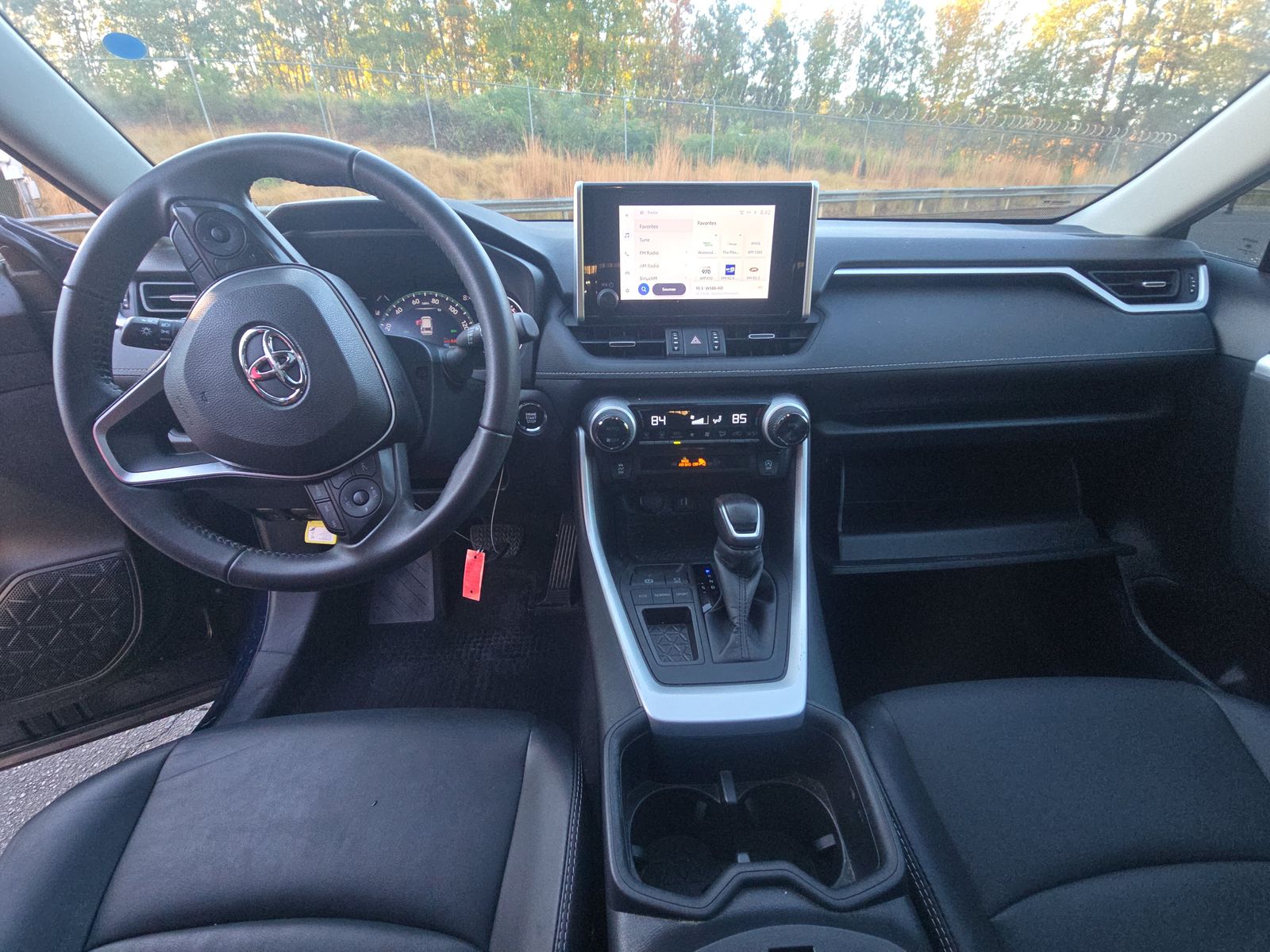 2023 Toyota RAV4 XLE Premium FWD