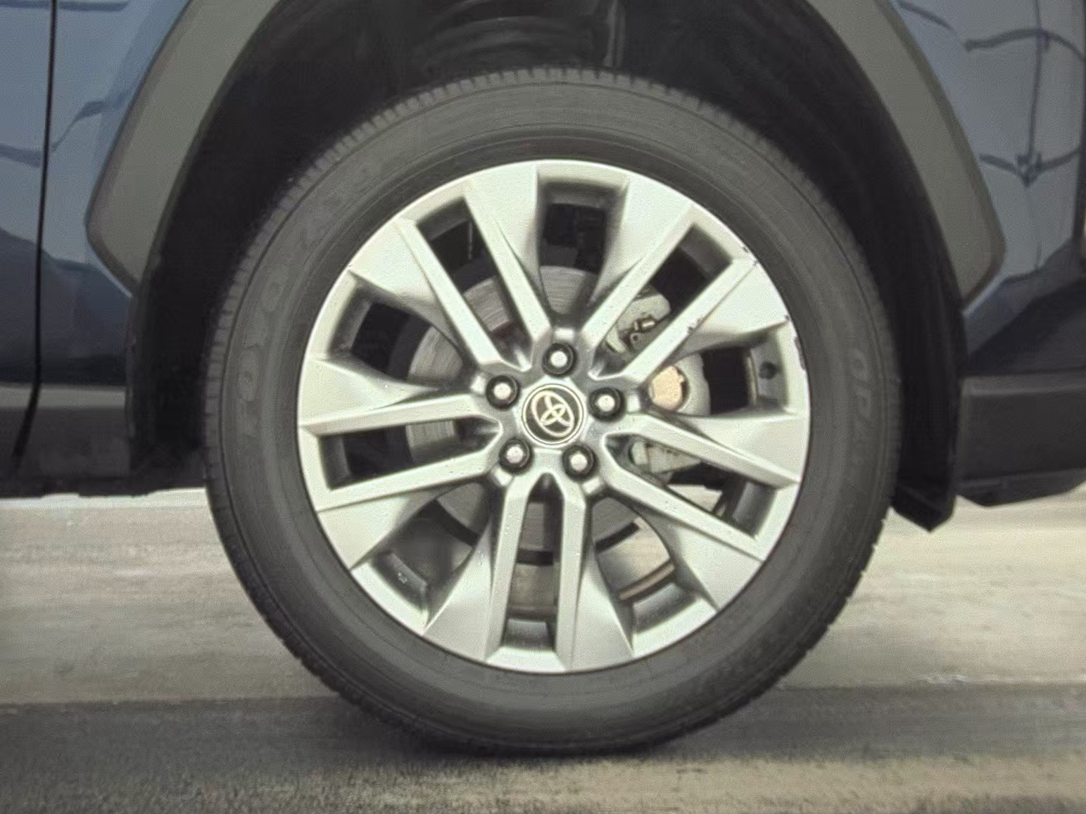 2023 Toyota RAV4 XLE Premium FWD