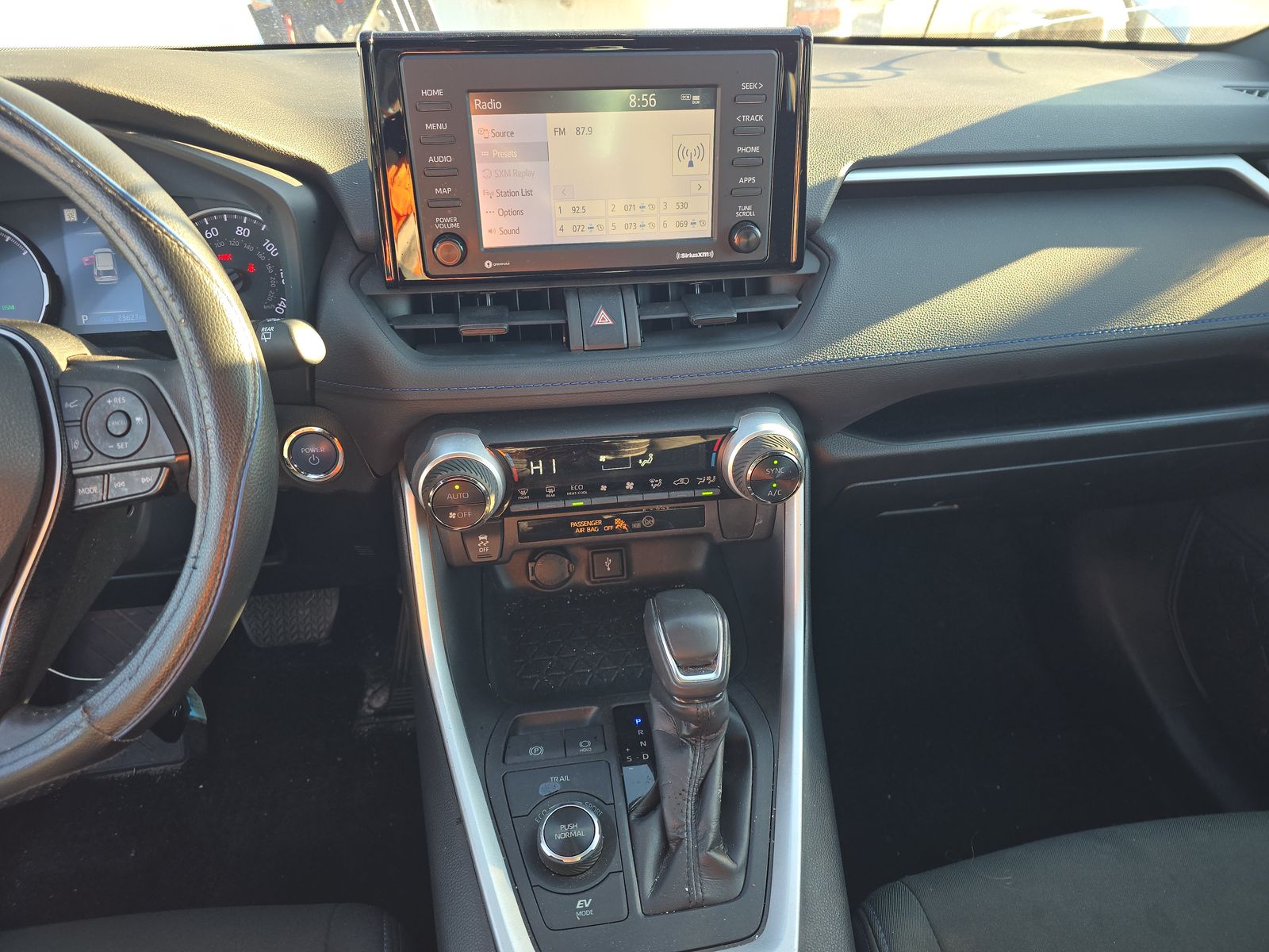 2022 Toyota RAV4 Hybrid SE AWD