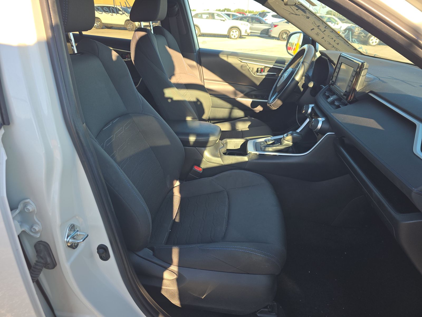 2022 Toyota RAV4 Hybrid SE AWD