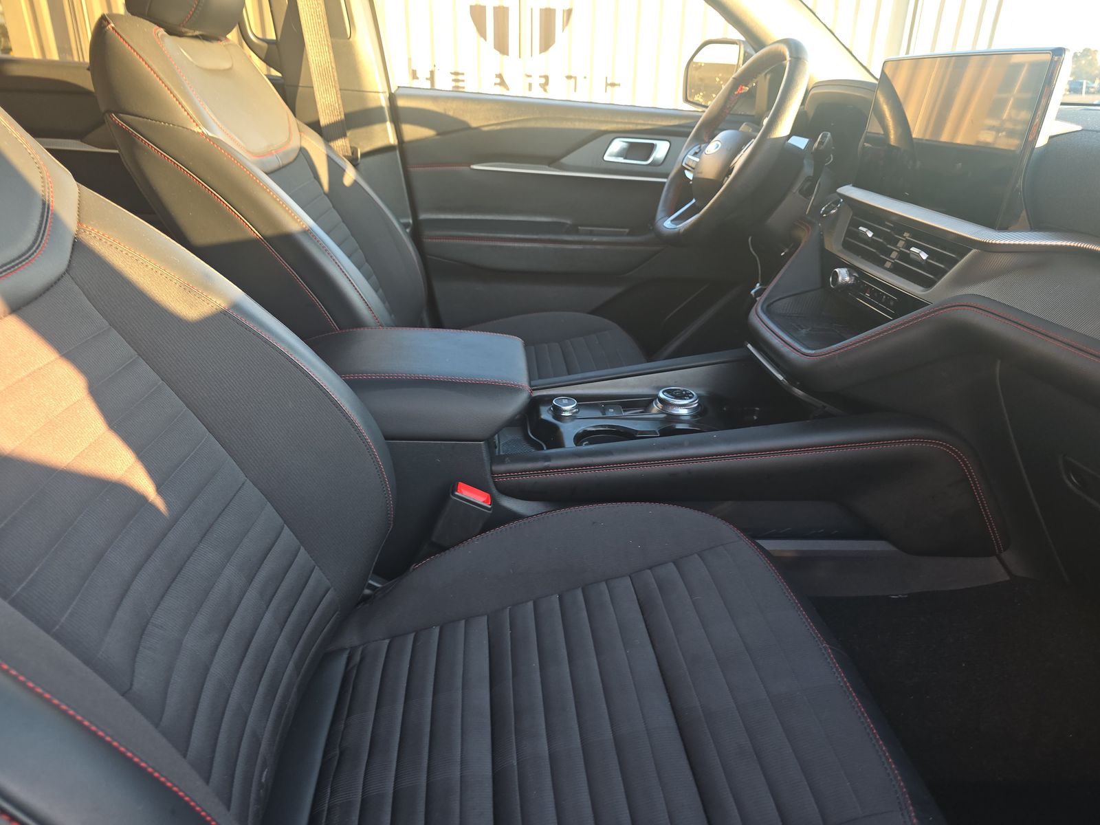 2025 Ford Explorer ST-Line AWD