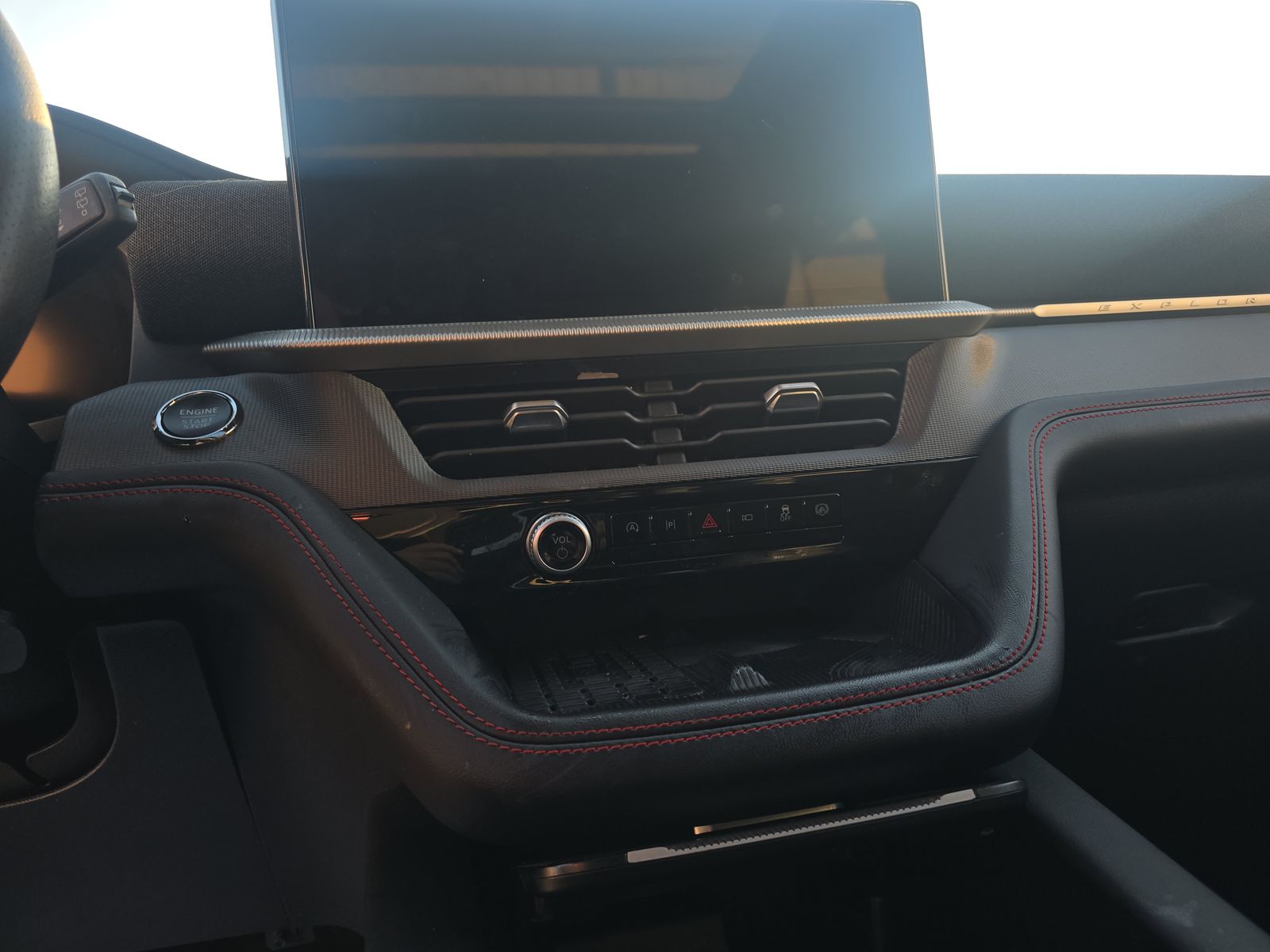 2025 Ford Explorer ST-Line AWD