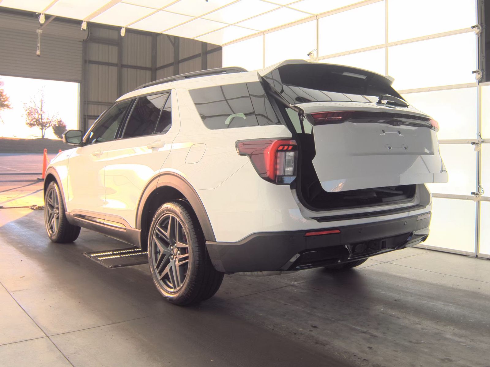 2025 Ford Explorer ST-Line AWD