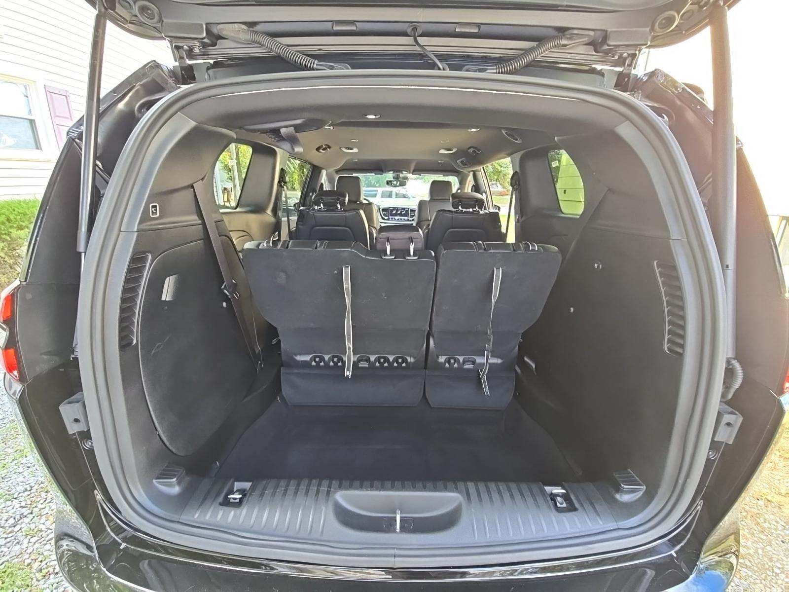 2025 Chrysler Pacifica Select FWD