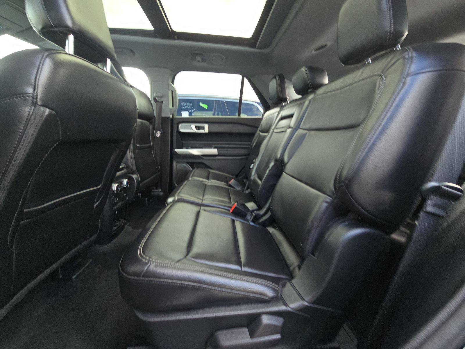 2022 Ford Explorer XLT AWD