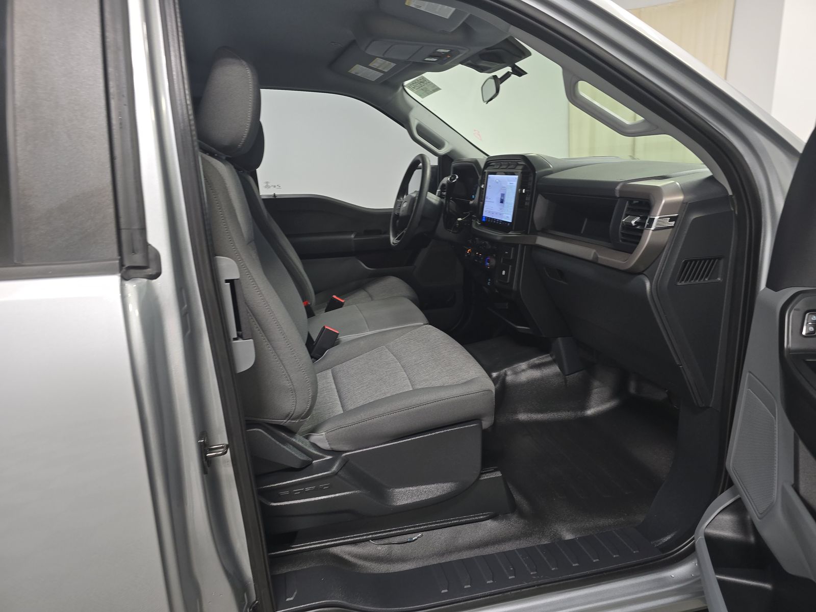 2024 Ford F-150 XL AWD