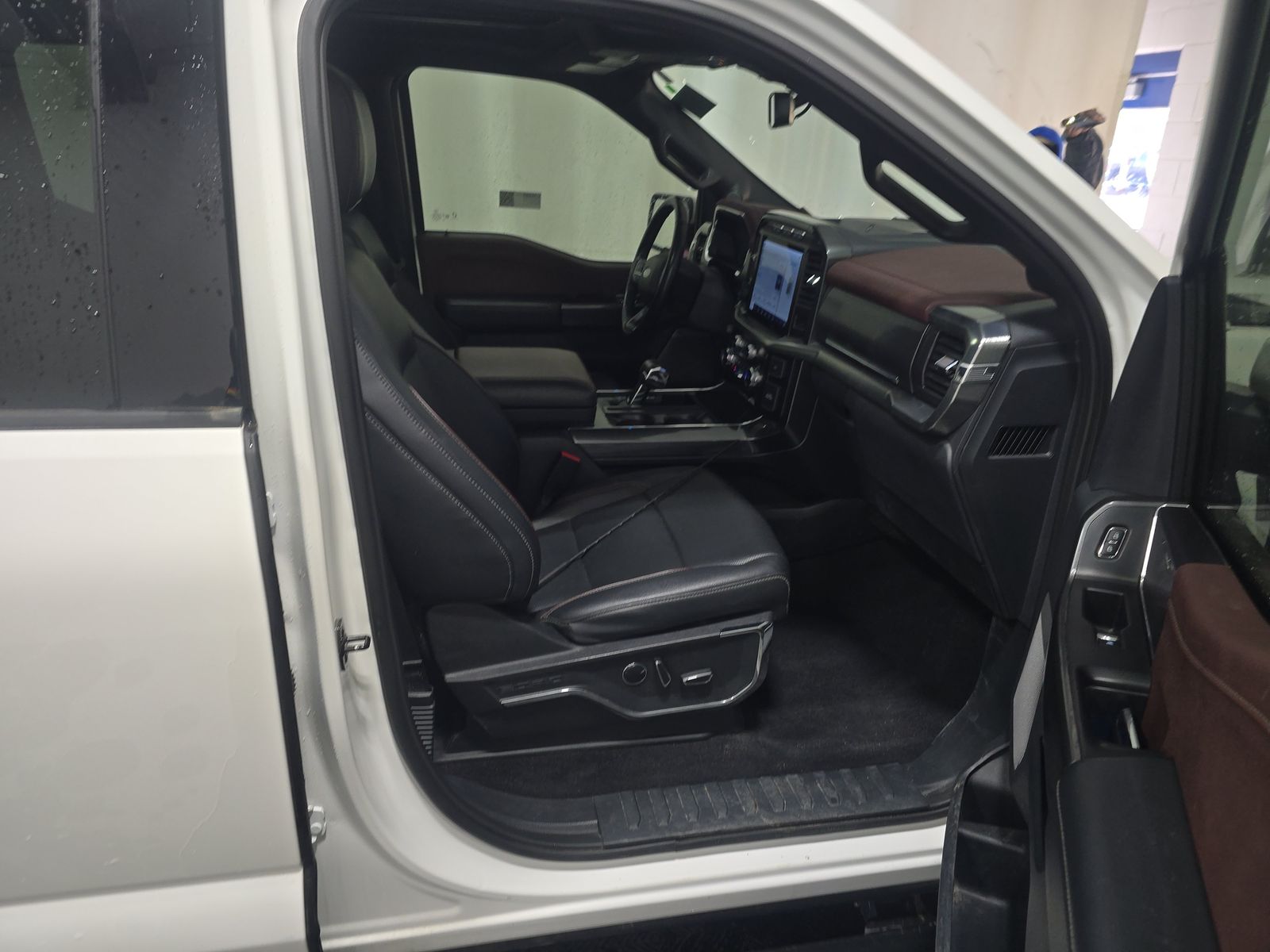 2023 Ford F-150 Lariat AWD