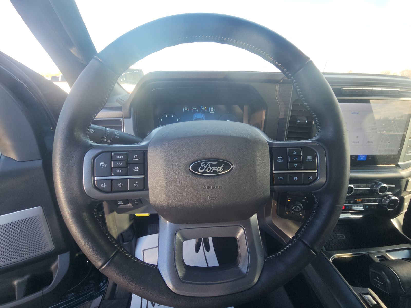 2024 Ford F-150 Hybrid Lariat AWD