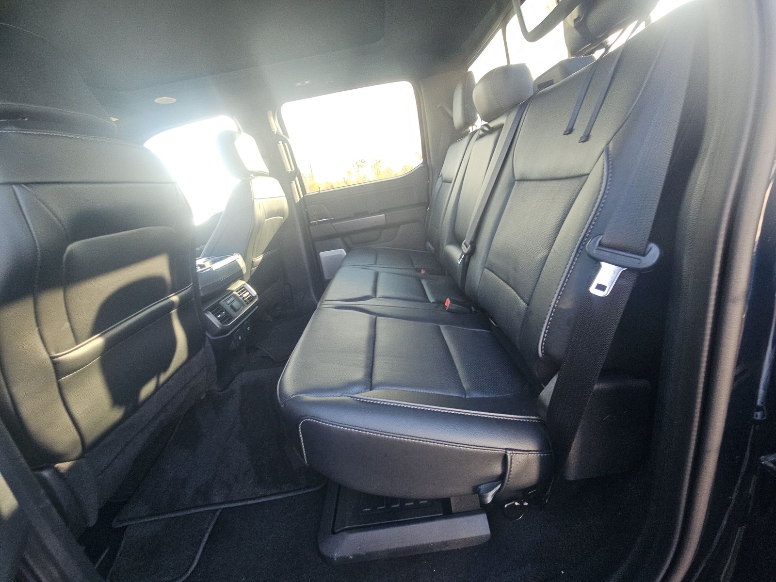 2024 Ford F-150 Hybrid Lariat AWD