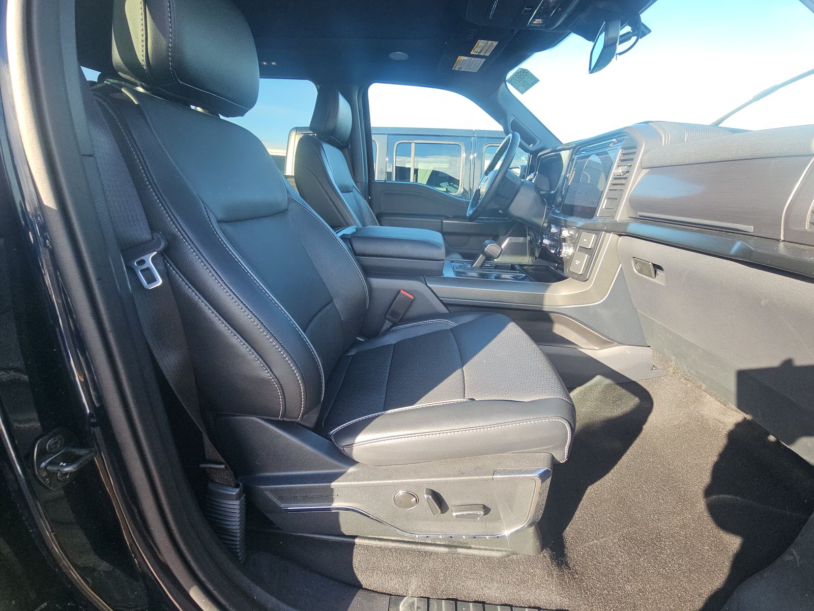 2024 Ford F-150 Hybrid Lariat AWD