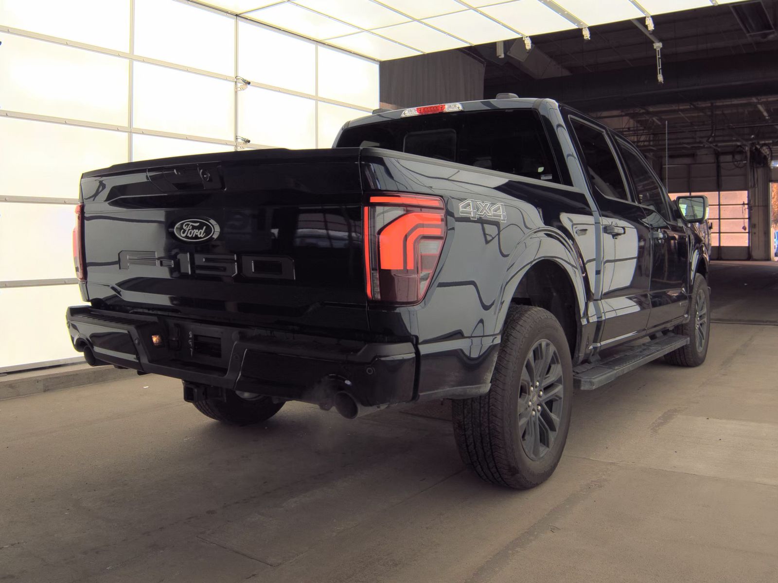 2024 Ford F-150 Hybrid Lariat AWD