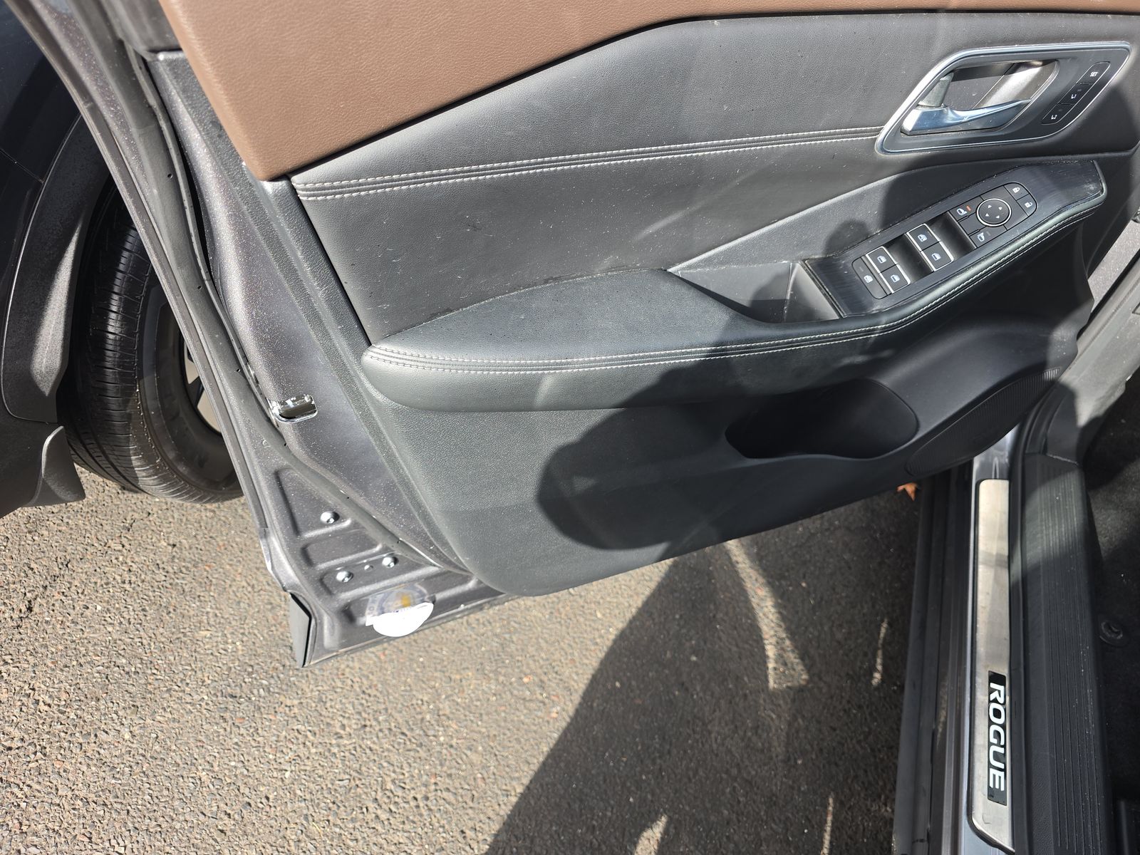 2023 Nissan Rogue Platinum AWD