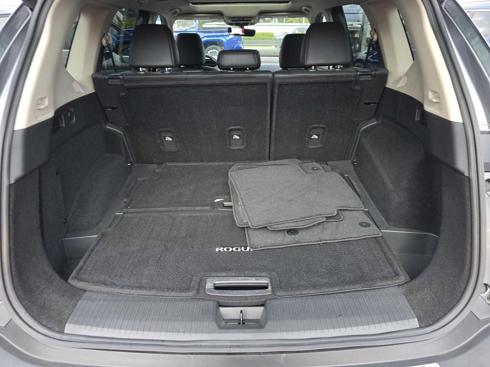 2023 Nissan Rogue Platinum AWD