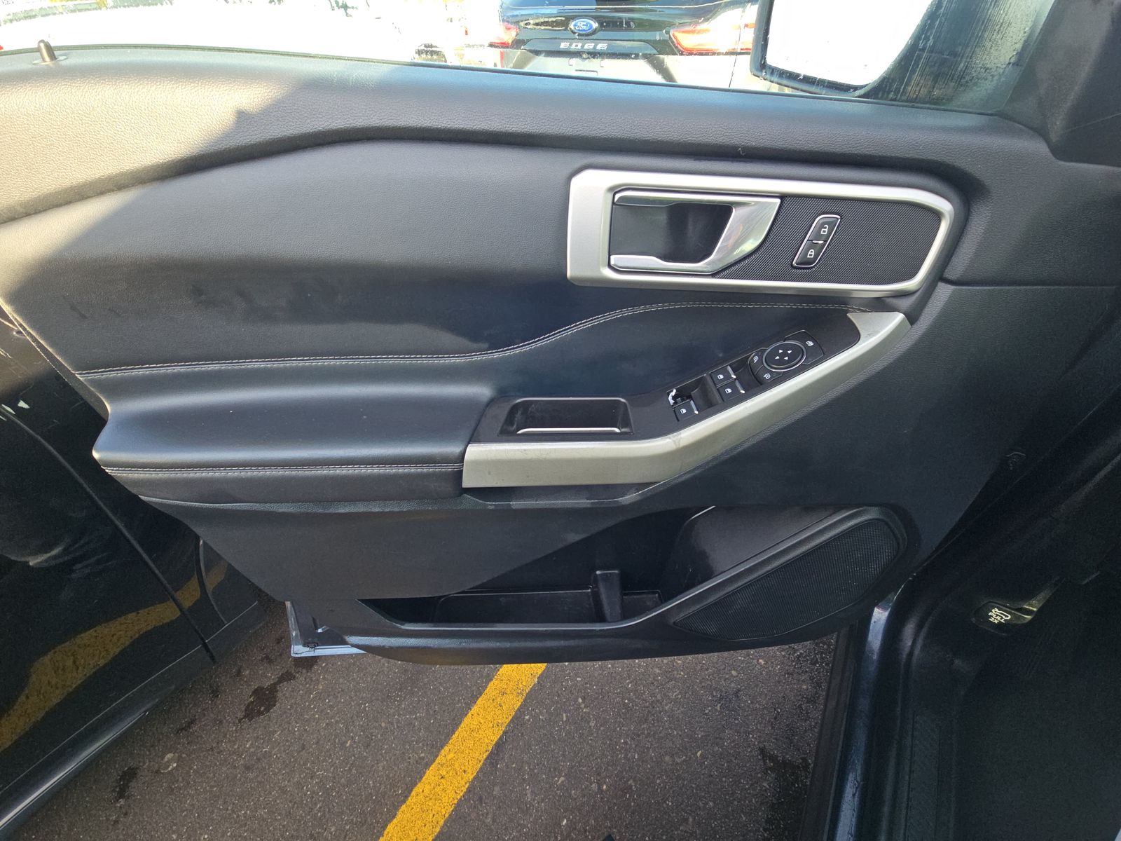 2023 Ford Explorer XLT AWD