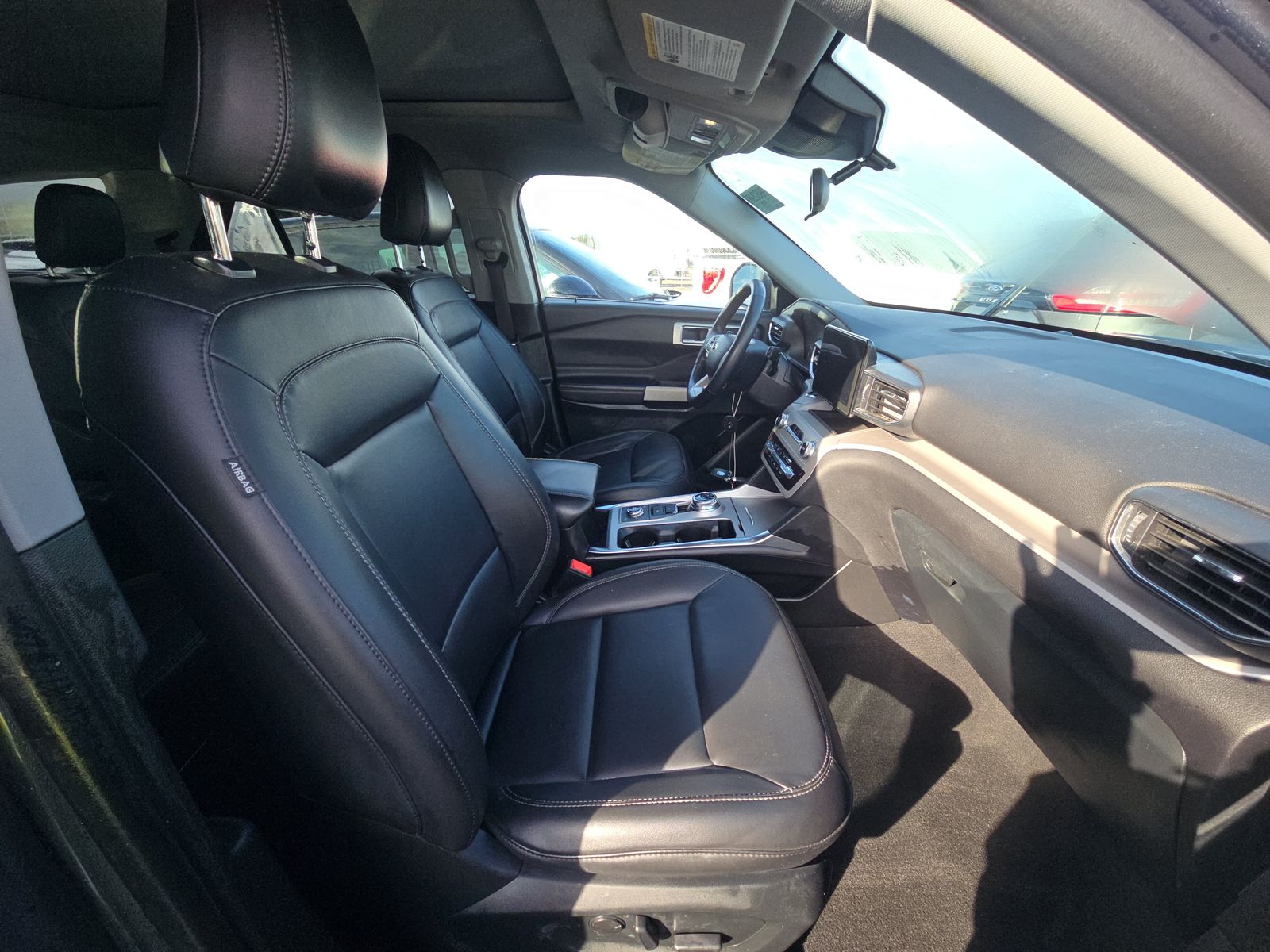 2023 Ford Explorer XLT AWD