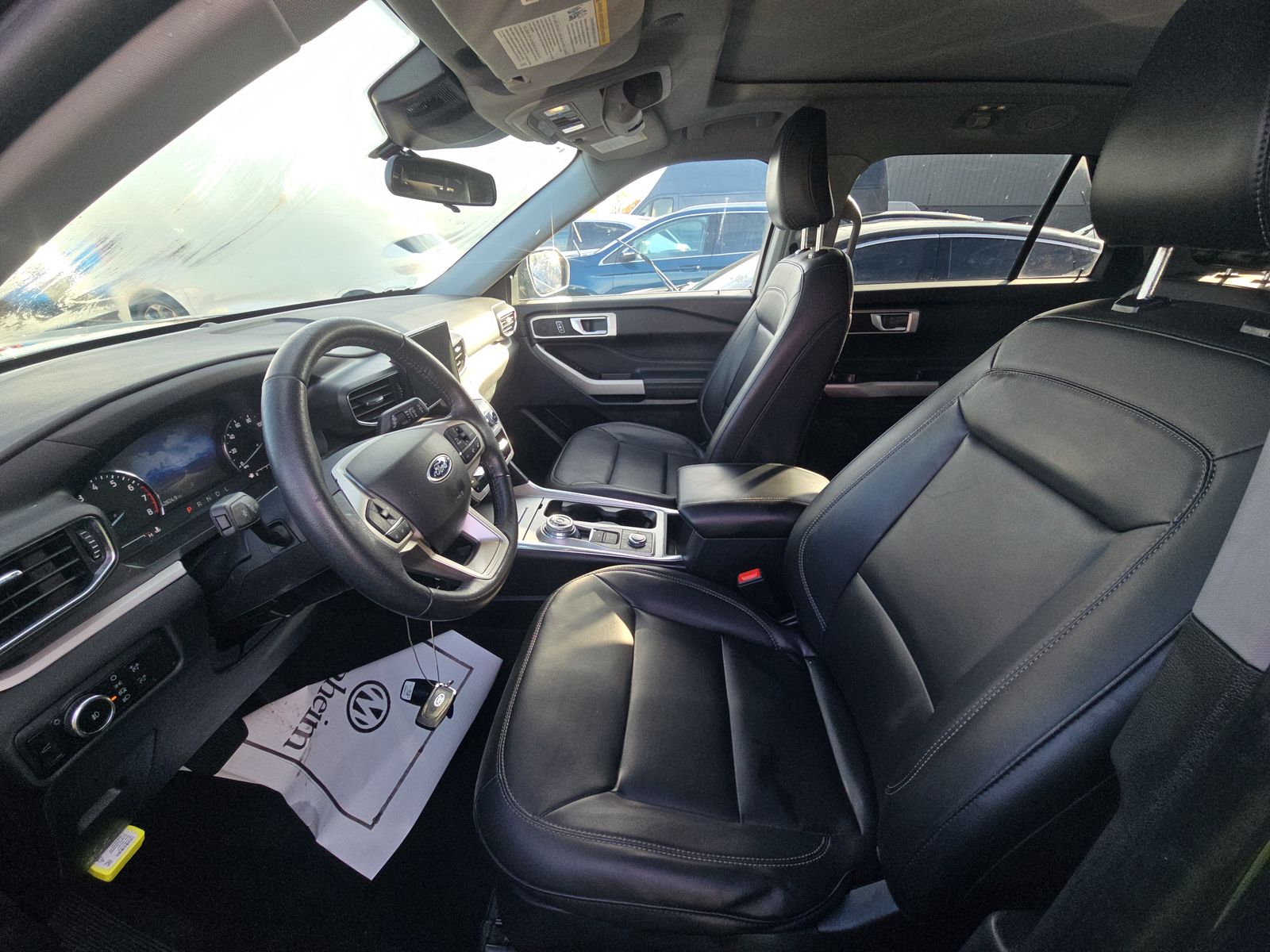 2023 Ford Explorer XLT AWD