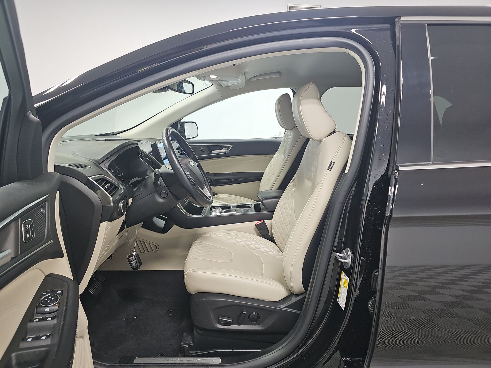 2024 Ford Edge Titanium AWD