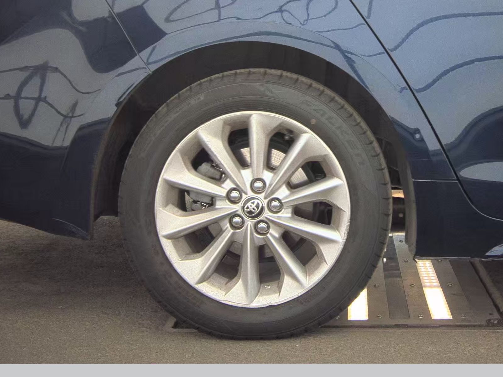 2021 Toyota Corolla LE FWD