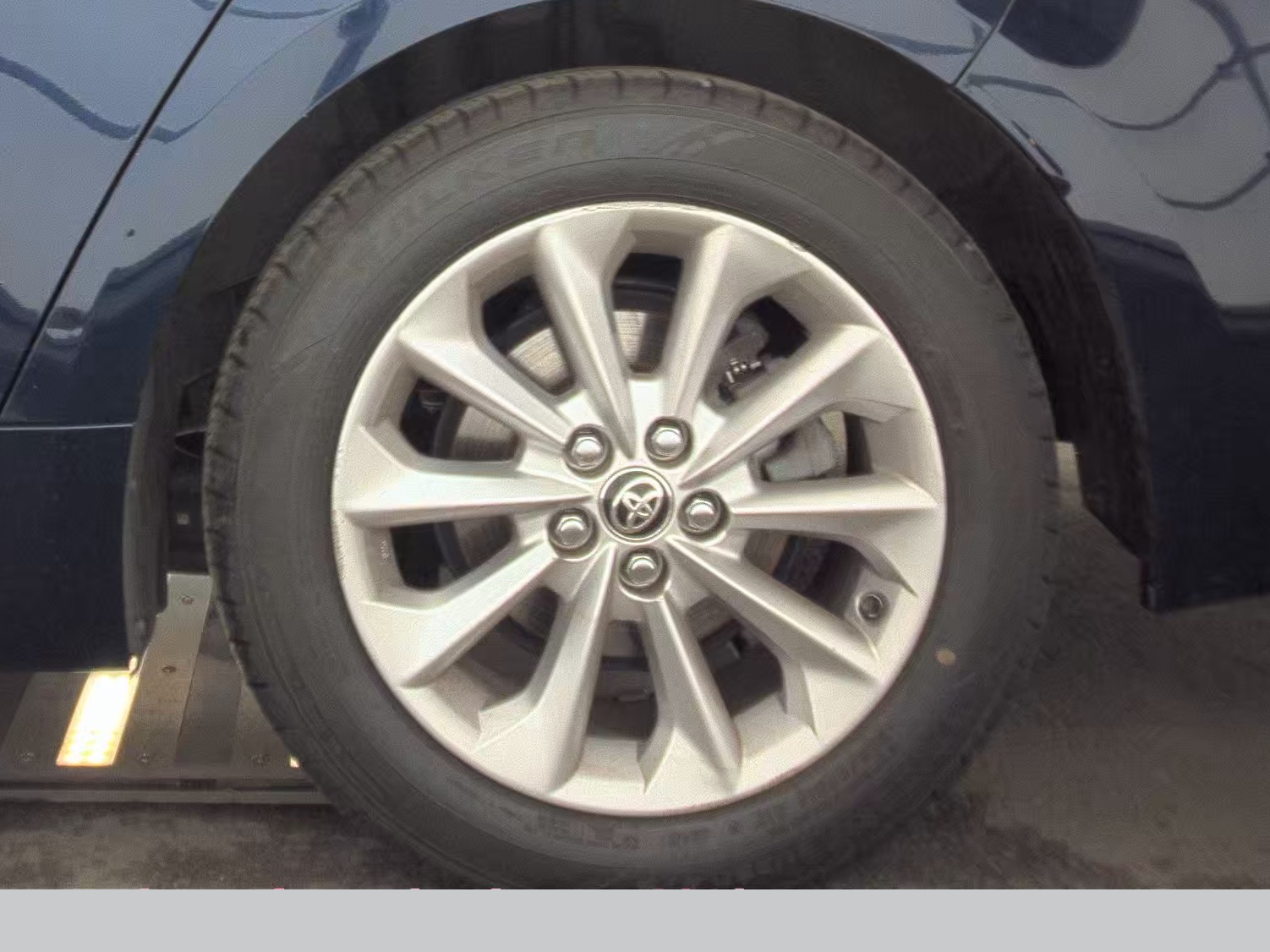 2021 Toyota Corolla LE FWD