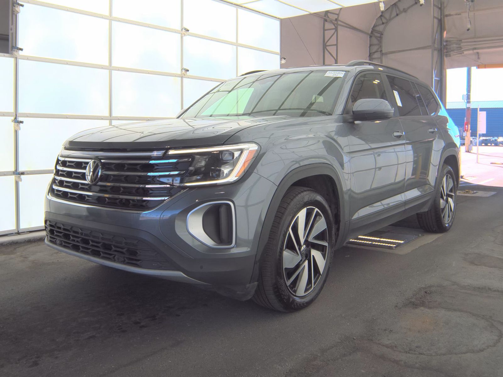 2025 Volkswagen Atlas 2.0T SE AWD