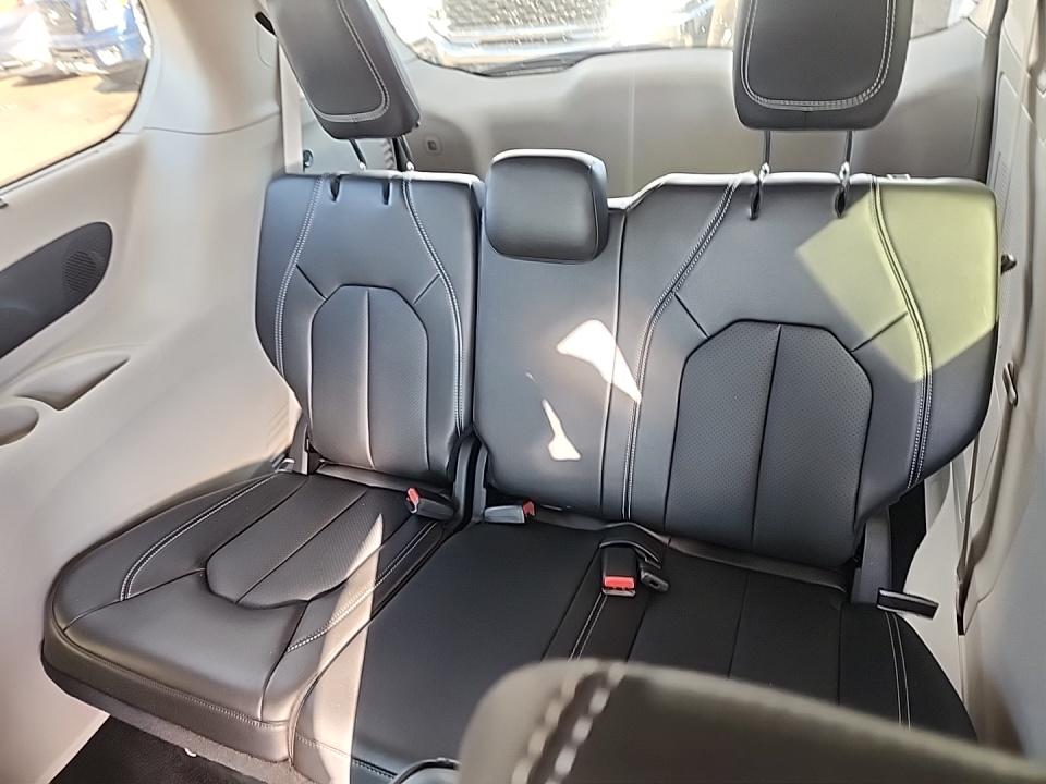 2024 Chrysler Pacifica Touring L AWD