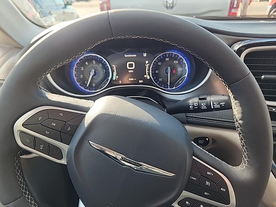 2024 Chrysler Pacifica Touring L AWD