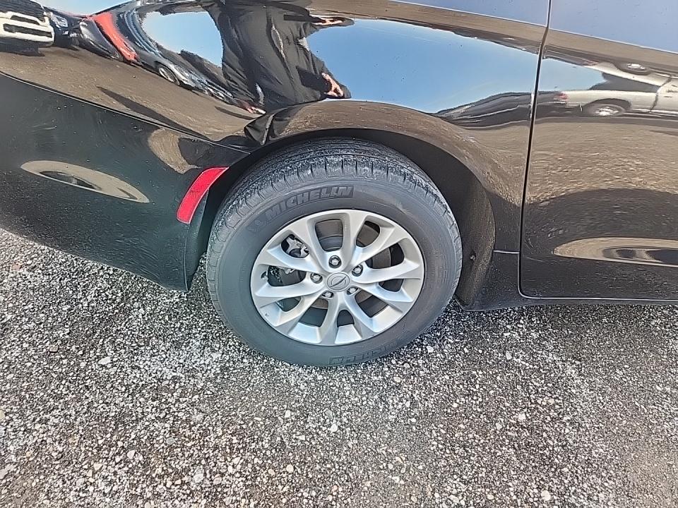 2024 Chrysler Pacifica Touring L AWD