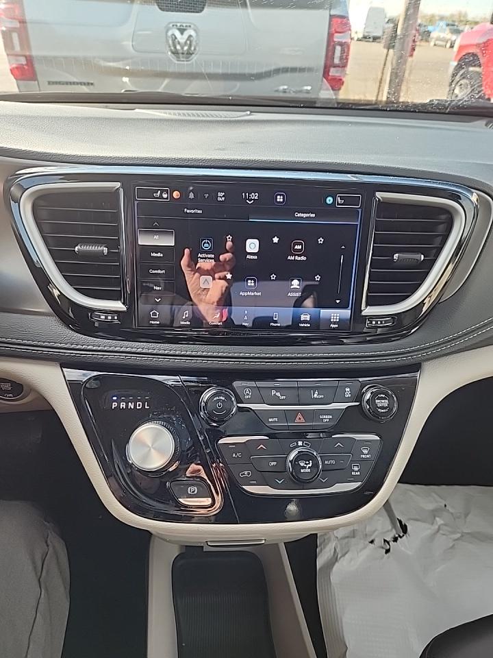 2024 Chrysler Pacifica Touring L AWD