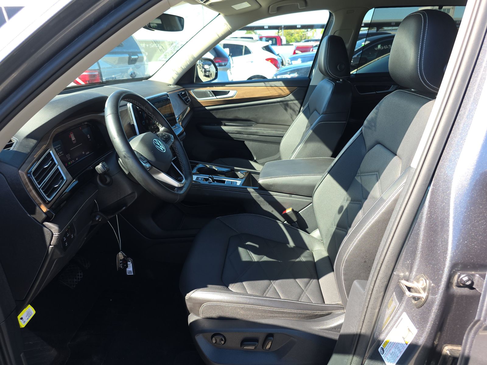 2025 Volkswagen Atlas 2.0T SE AWD