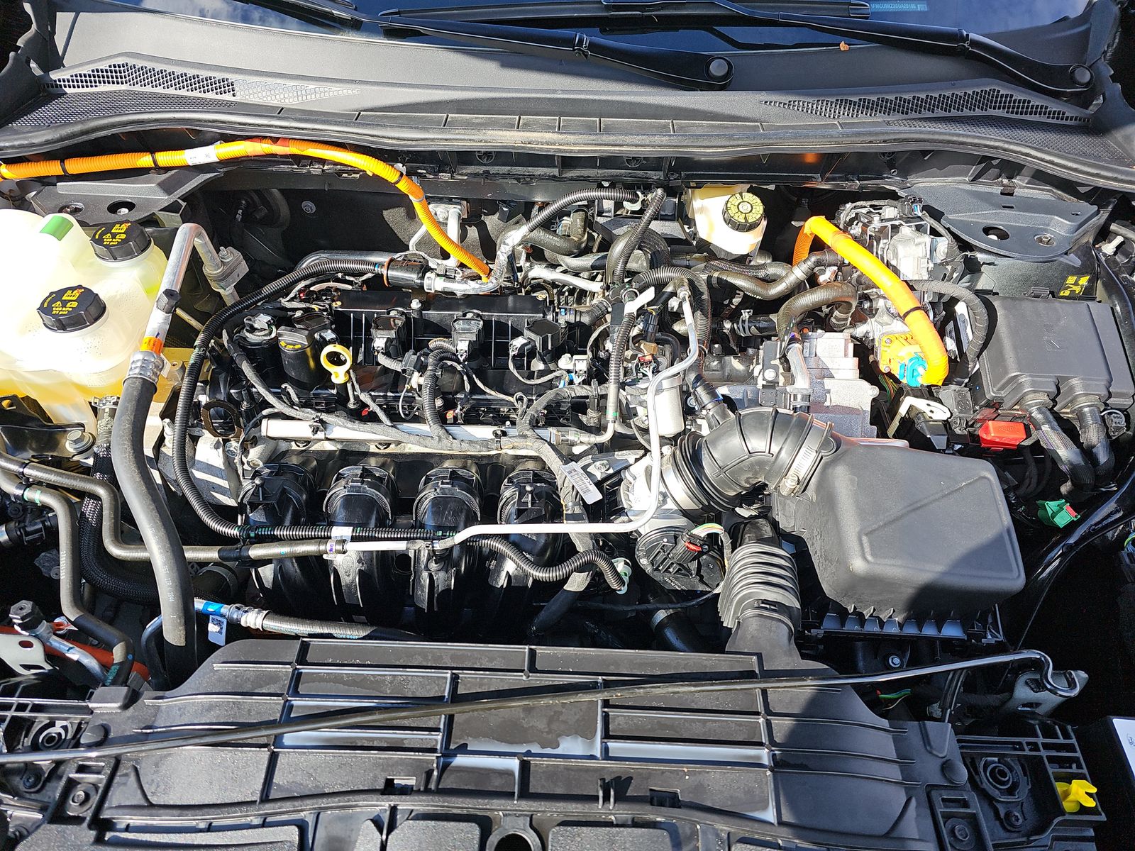 2025 Ford Escape Hybrid ST-Line Elite AWD