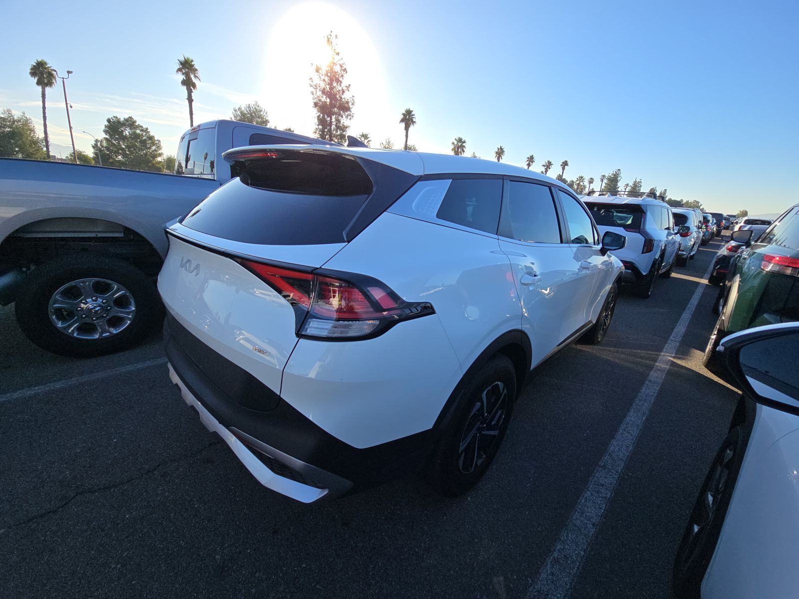 2024 Kia Sportage Hybrid LX FWD