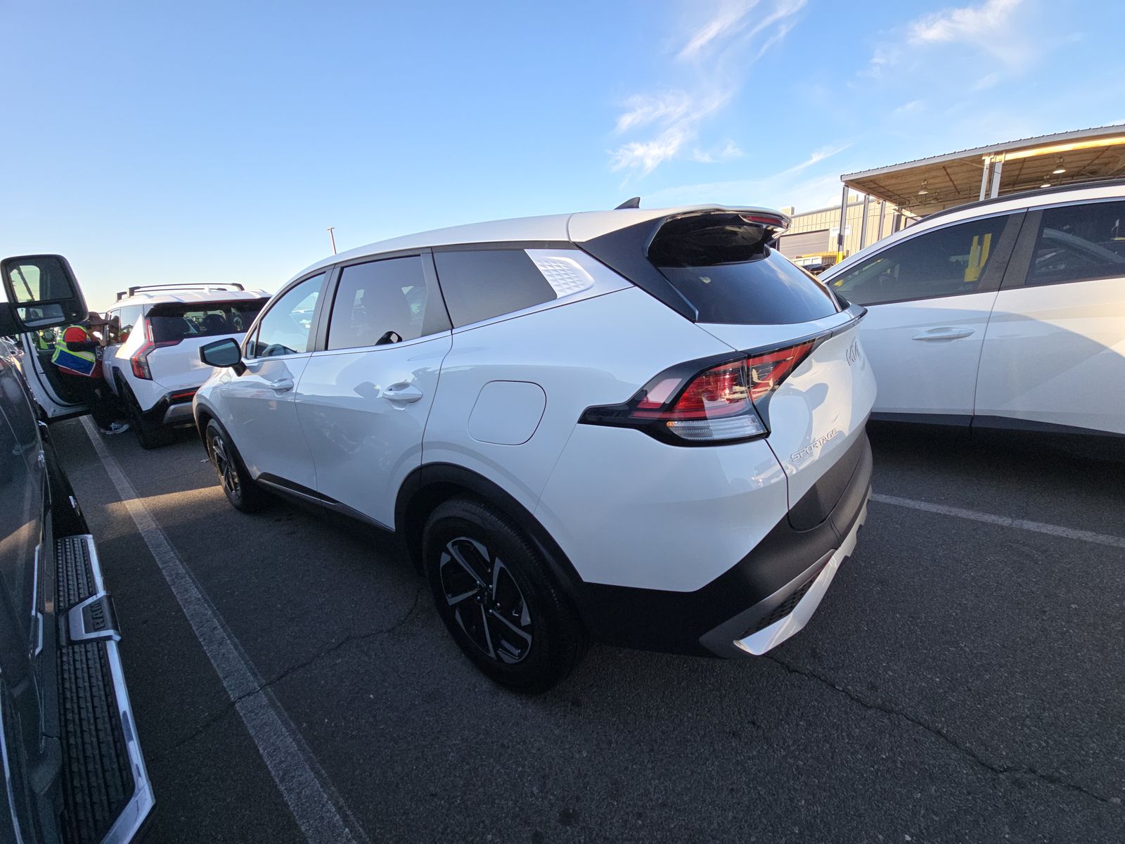 2024 Kia Sportage Hybrid LX FWD