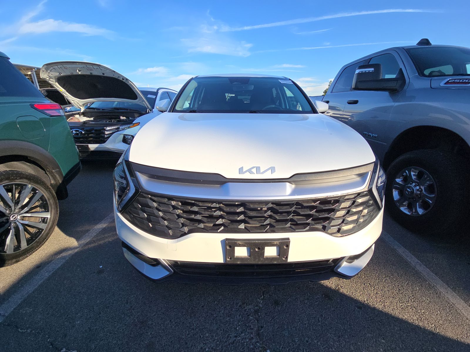 2024 Kia Sportage Hybrid LX FWD