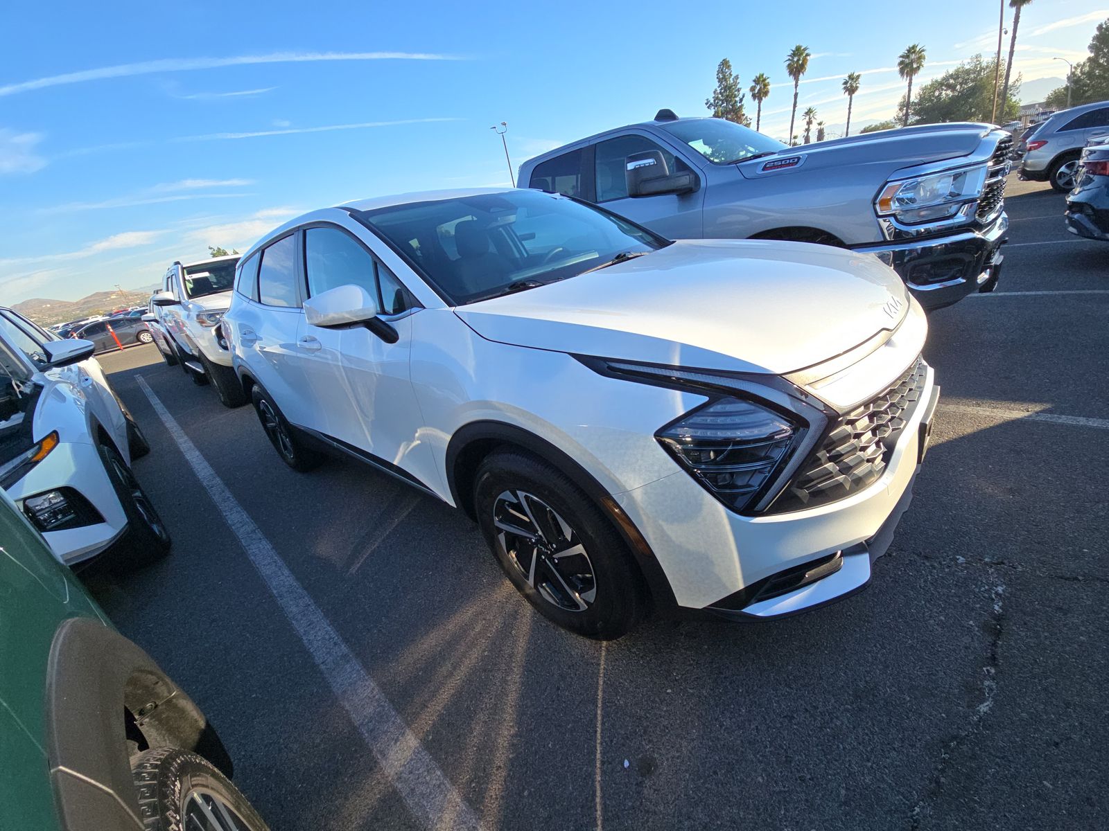 2024 Kia Sportage Hybrid LX FWD