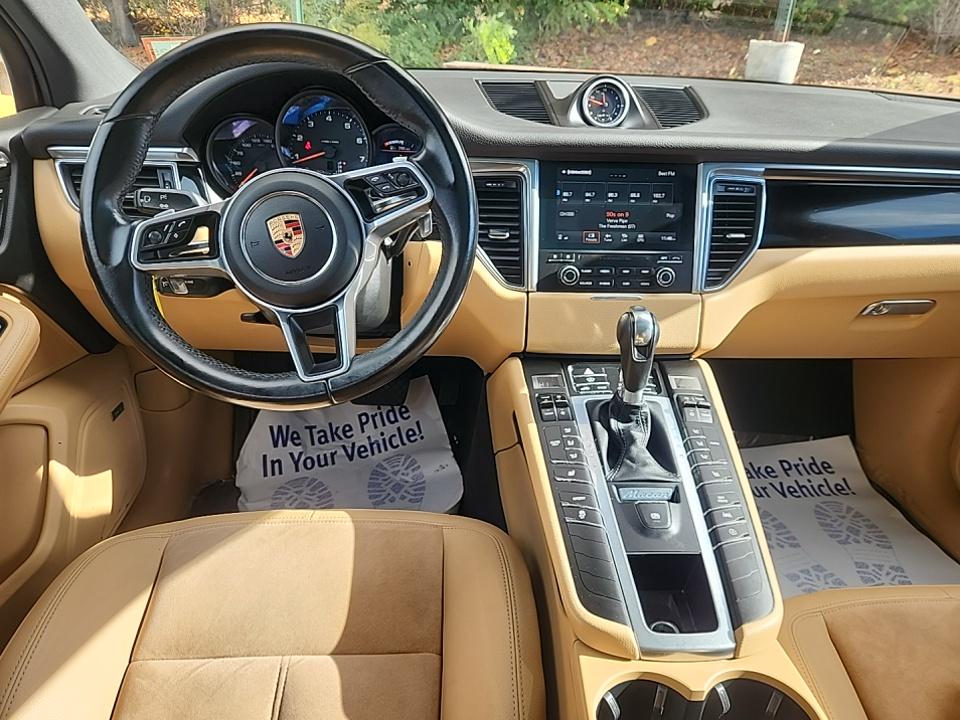 2017 Porsche Macan Base AWD