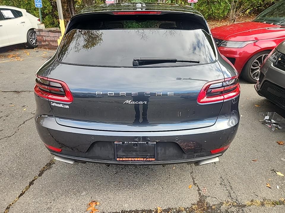 2017 Porsche Macan Base AWD